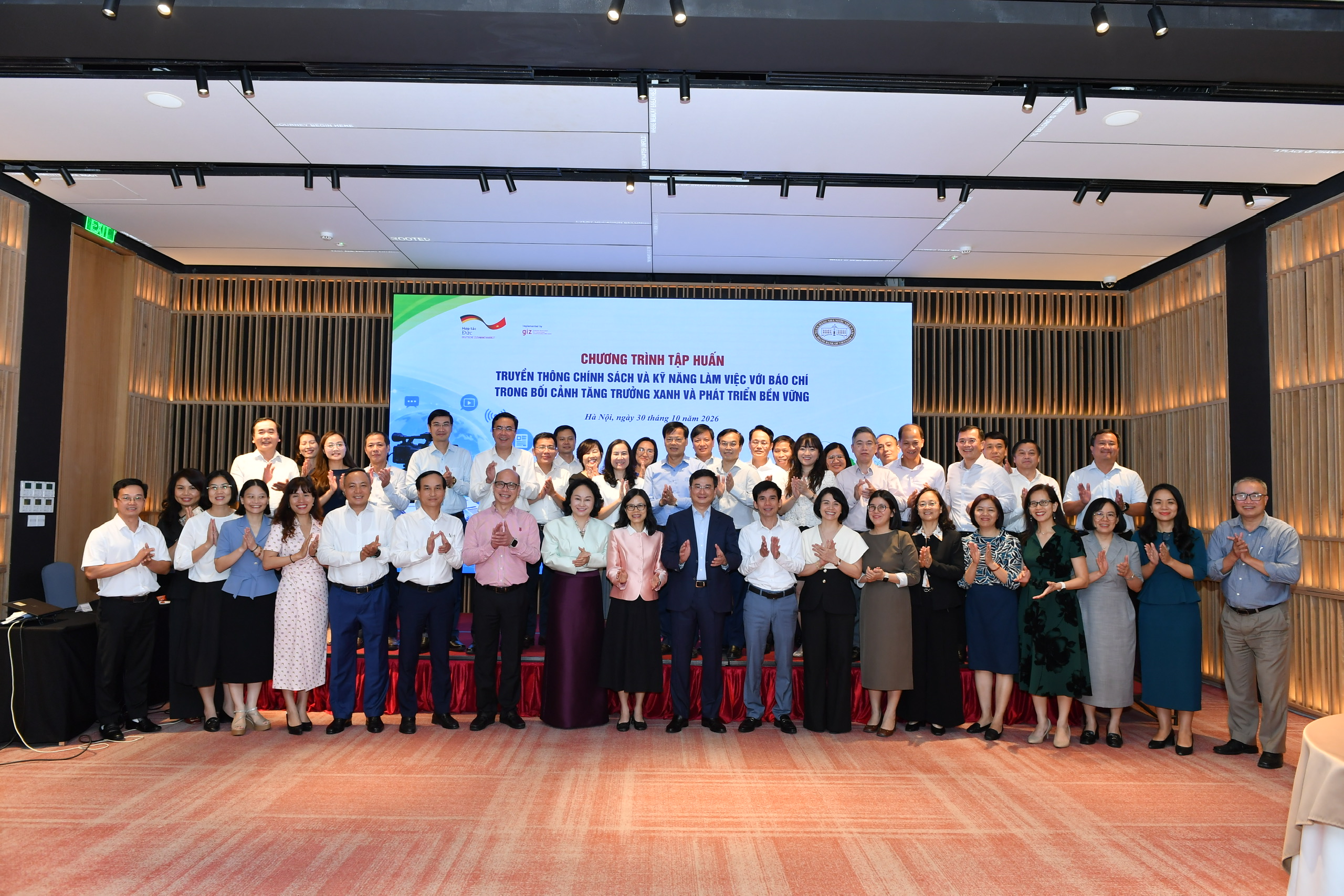 30.10.03.Tập huấn truyền thông chính sách.jpg